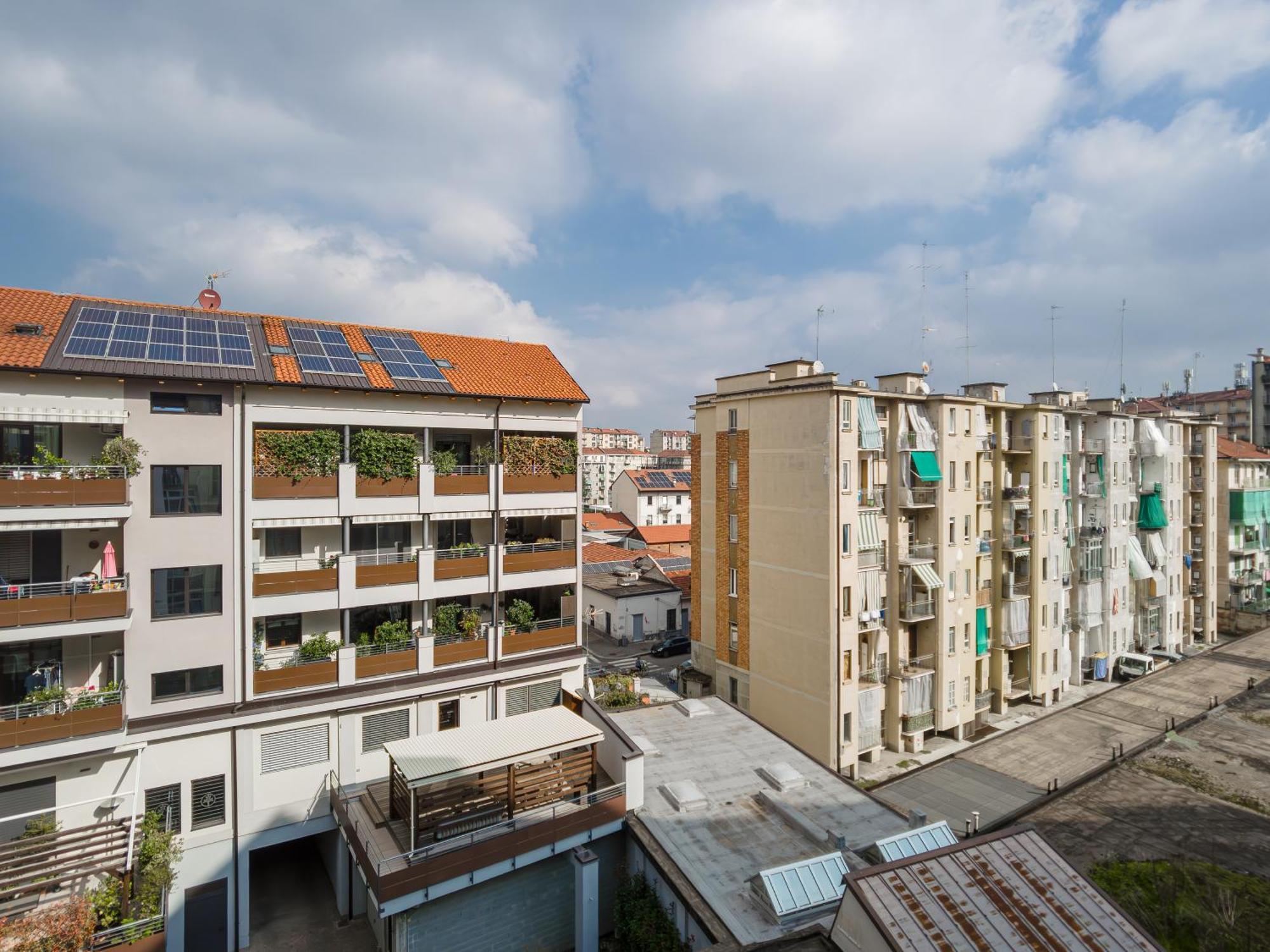 Residenza Peschiera - Street Parking & Metro Apartment Turin