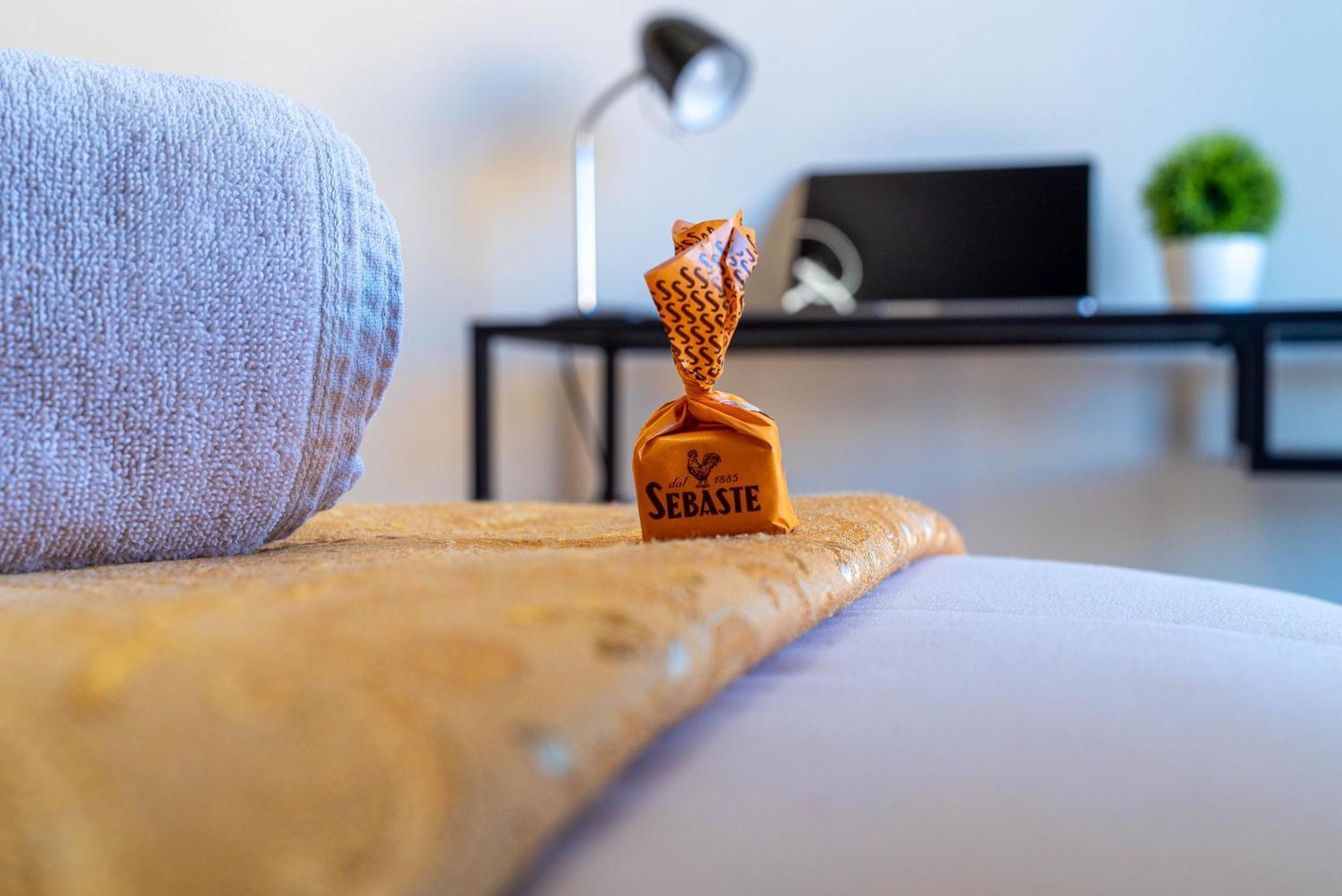 Appartement Residenza Peschiera - Street Parking & Metro *